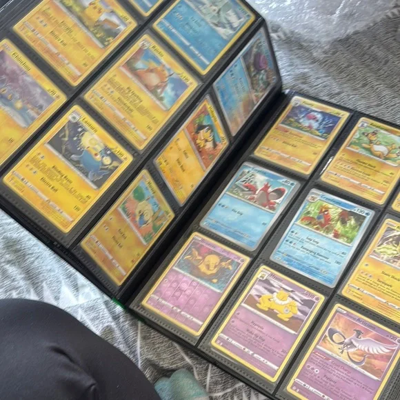 Trading Card Collection Album 200+ cards - Picture 5 of 5